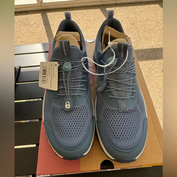 🥾🆕Skechers Women's Grand Peak Sport Slip In Sneakers, 9.5 - Picture 3 of 10